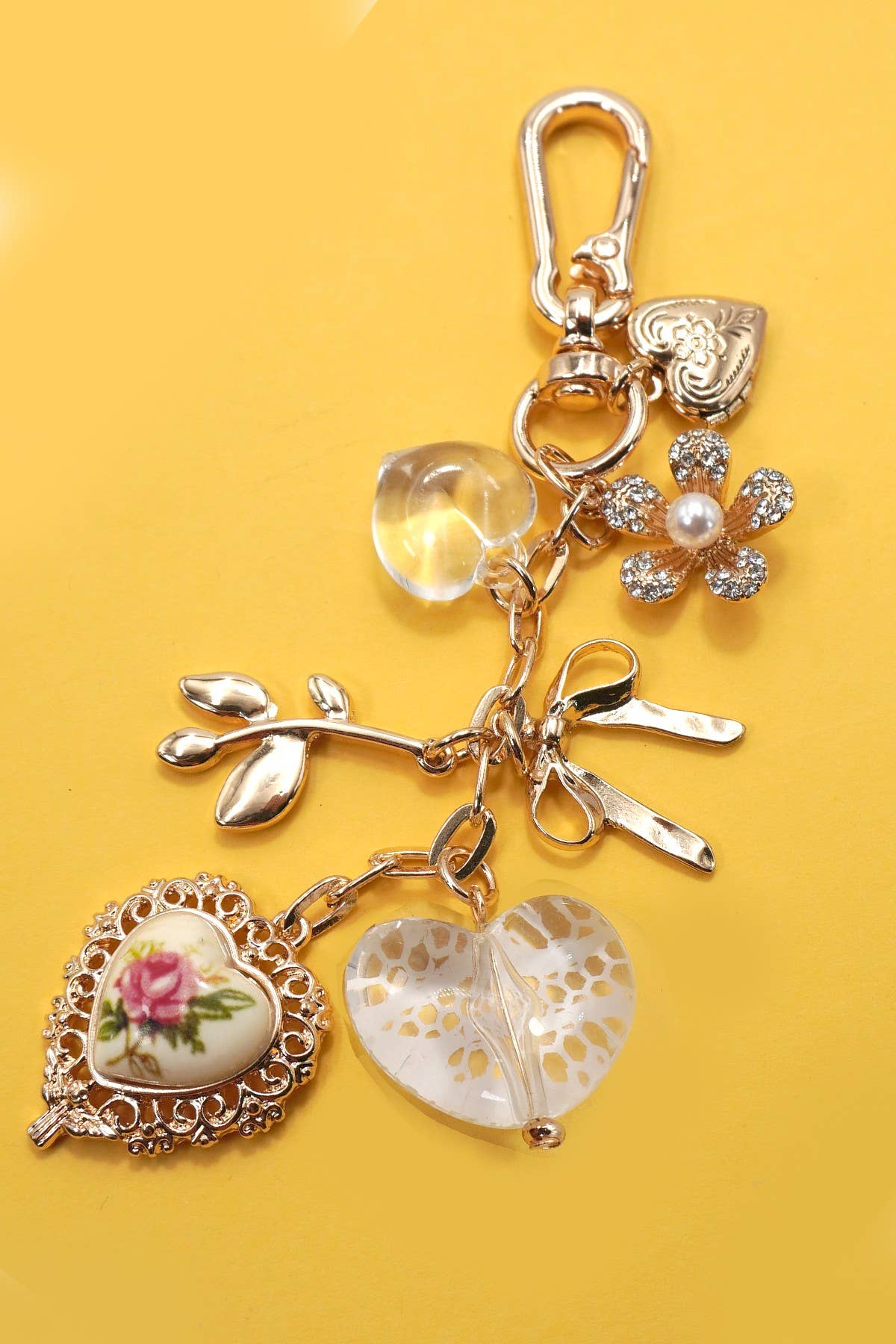 PORCELAIN HEART FLORAL BAG CHARM