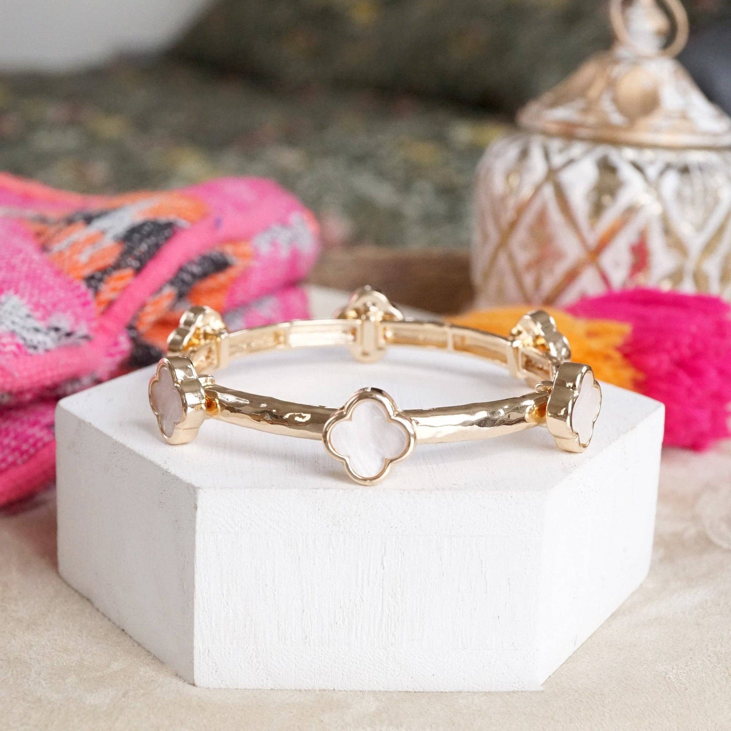 Clover Stretchy Bangle Bracelet – White