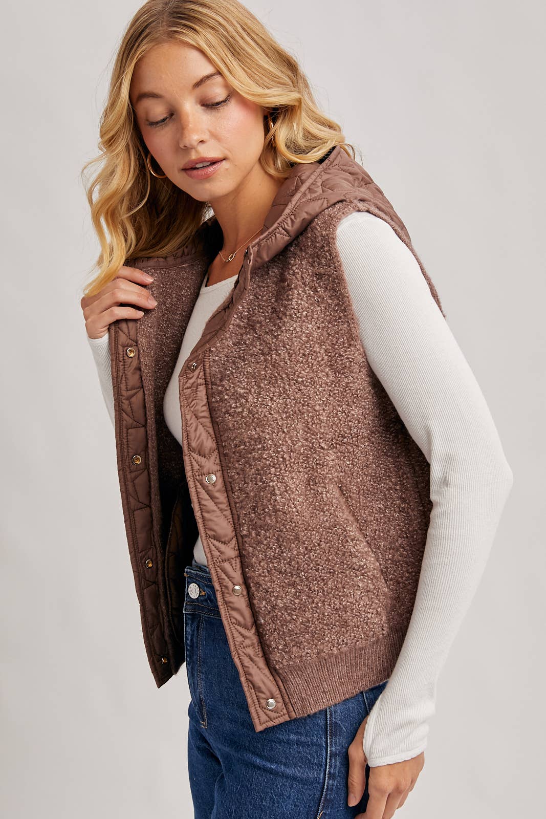 BUTTON DOWN SHERPA FLEECE QUILTED HOOD VEST