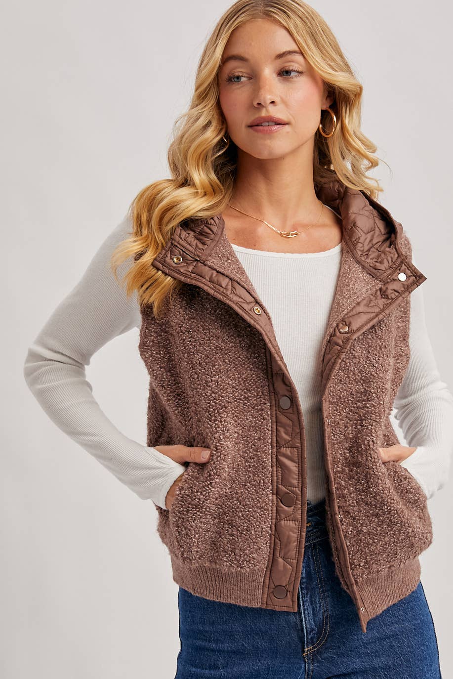BUTTON DOWN SHERPA FLEECE QUILTED HOOD VEST