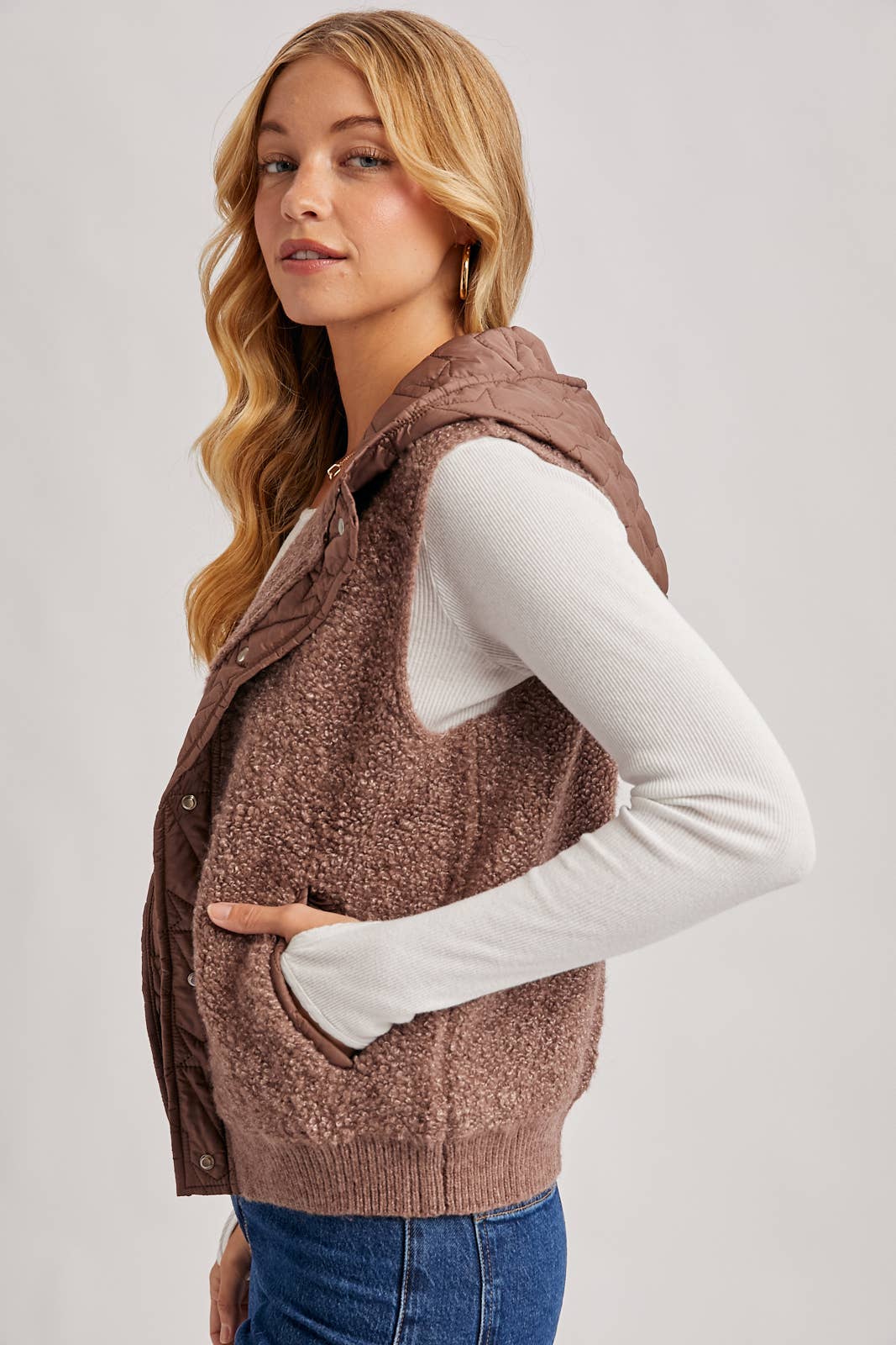 BUTTON DOWN SHERPA FLEECE QUILTED HOOD VEST