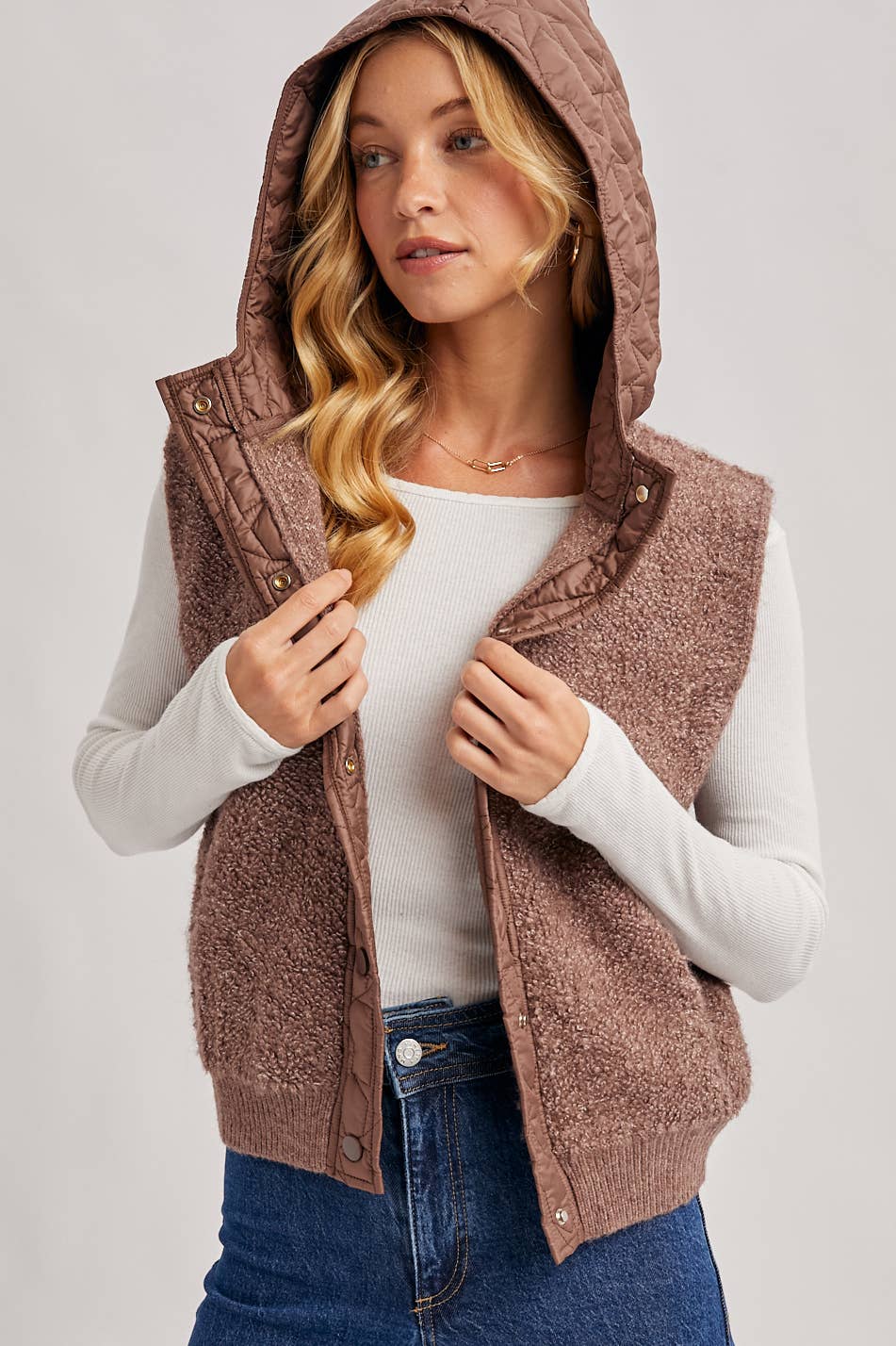 BUTTON DOWN SHERPA FLEECE QUILTED HOOD VEST