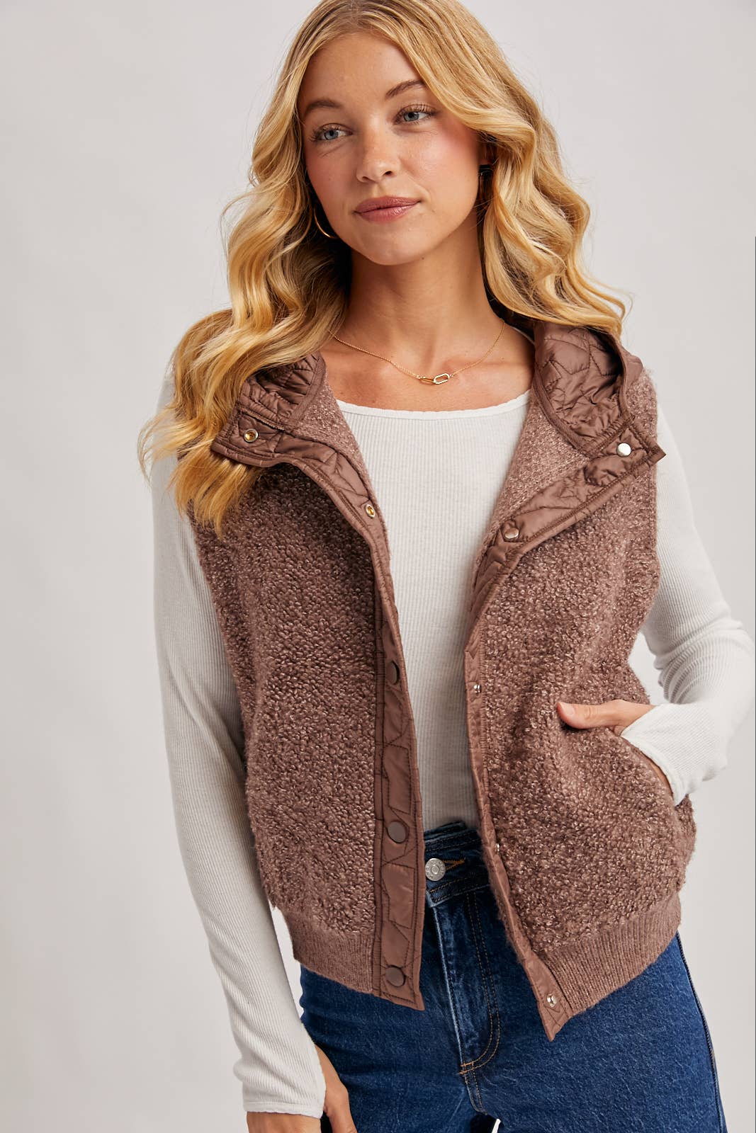 BUTTON DOWN SHERPA FLEECE QUILTED HOOD VEST