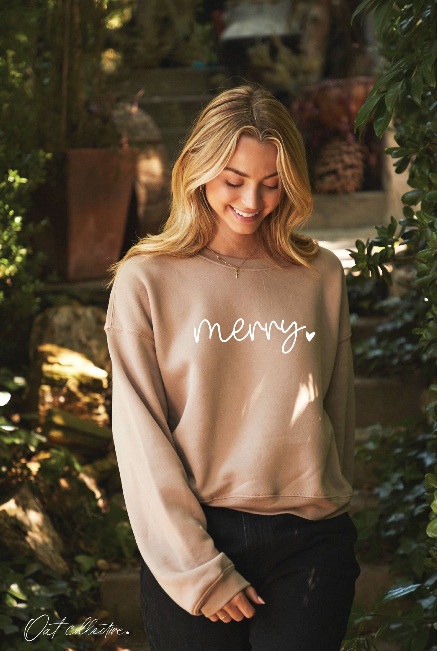 MERRY HEART  Mid Graphic Sweatshirt