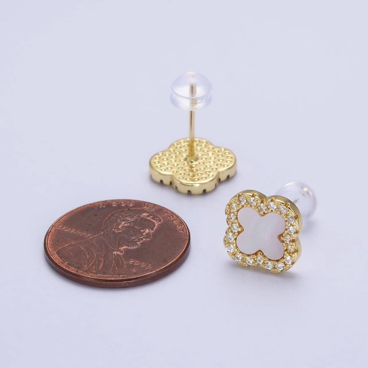 Pearl Clover Stud Earrings