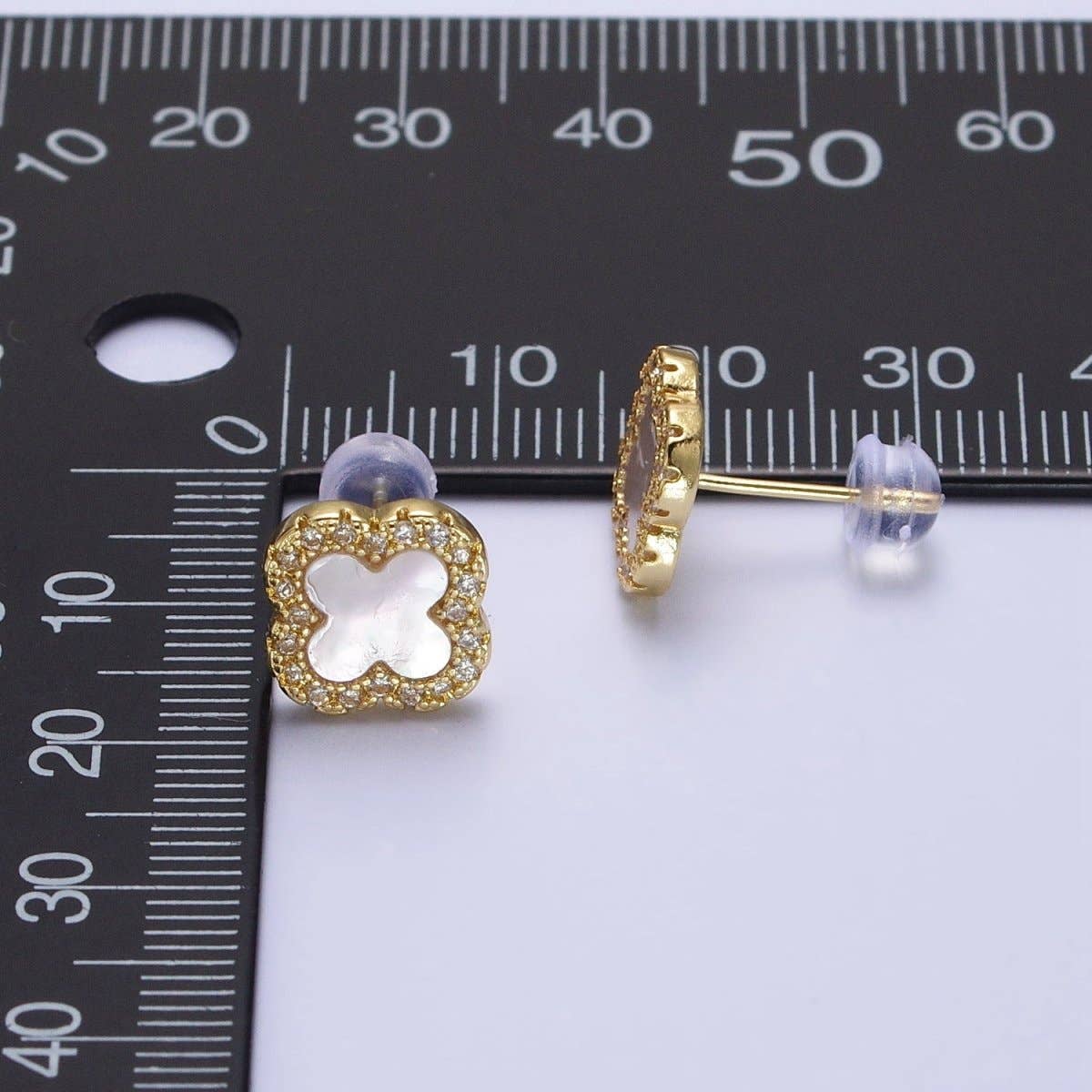 Pearl Clover Stud Earrings