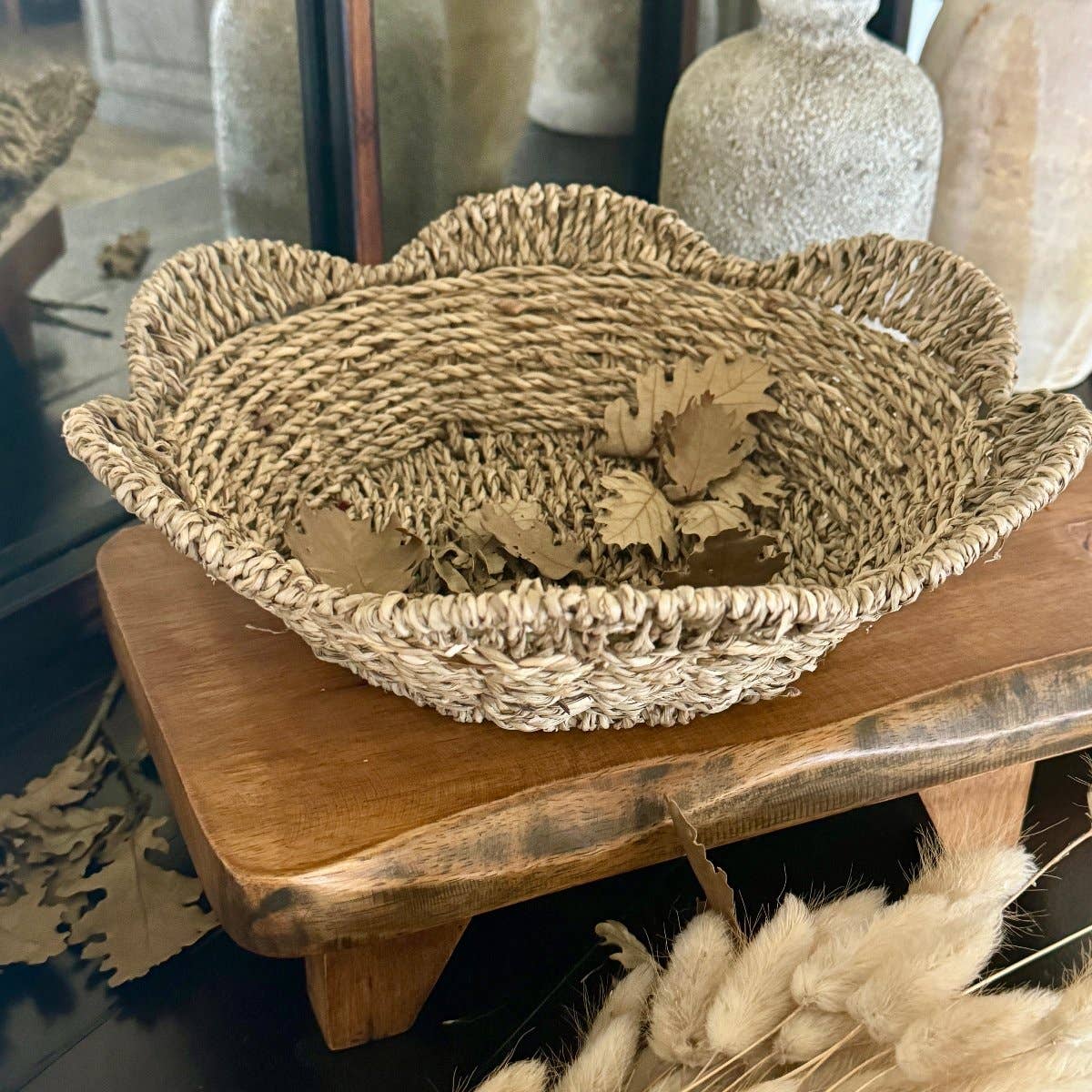 Round Scallop Seagrass Basket