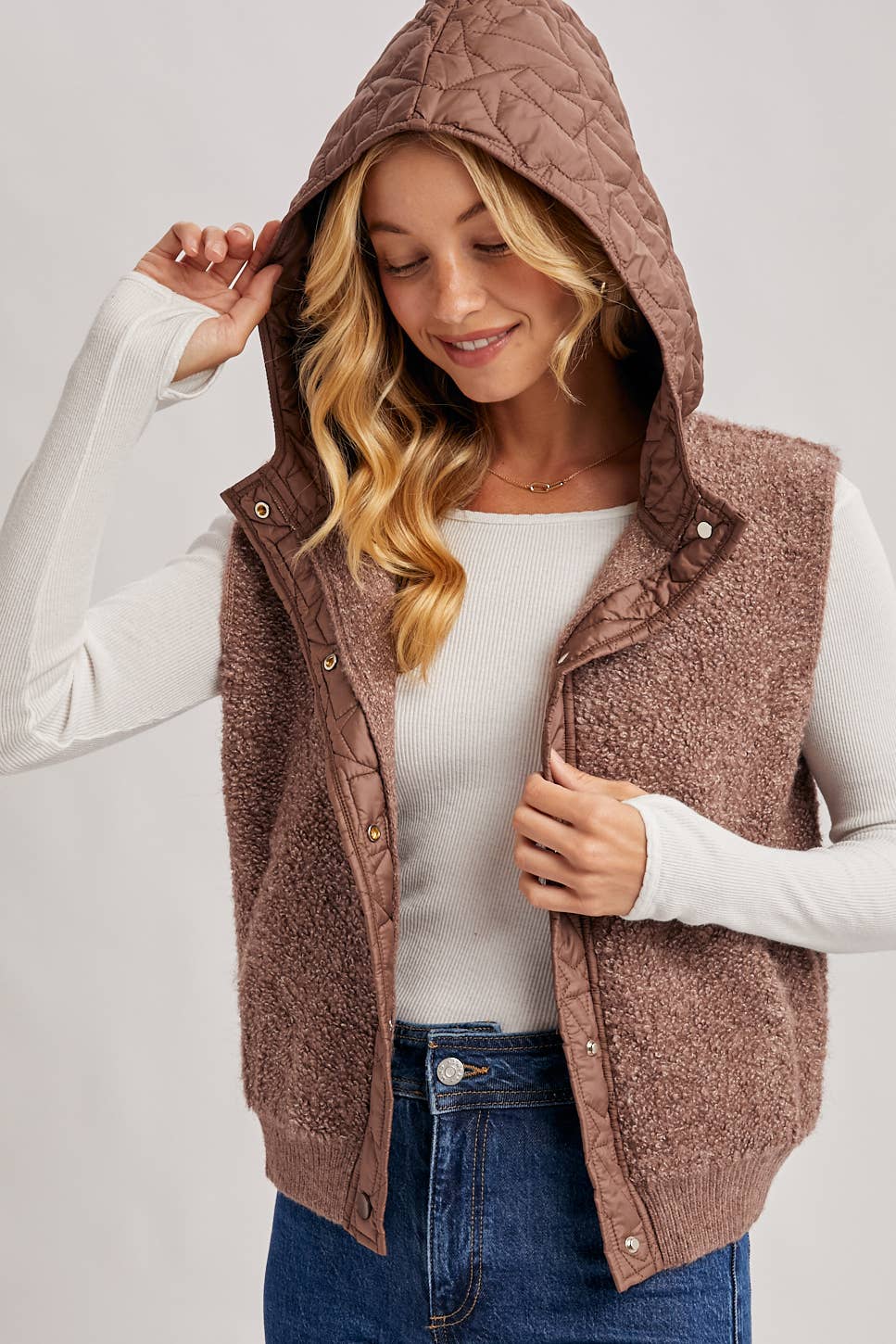 BUTTON DOWN SHERPA FLEECE QUILTED HOOD VEST