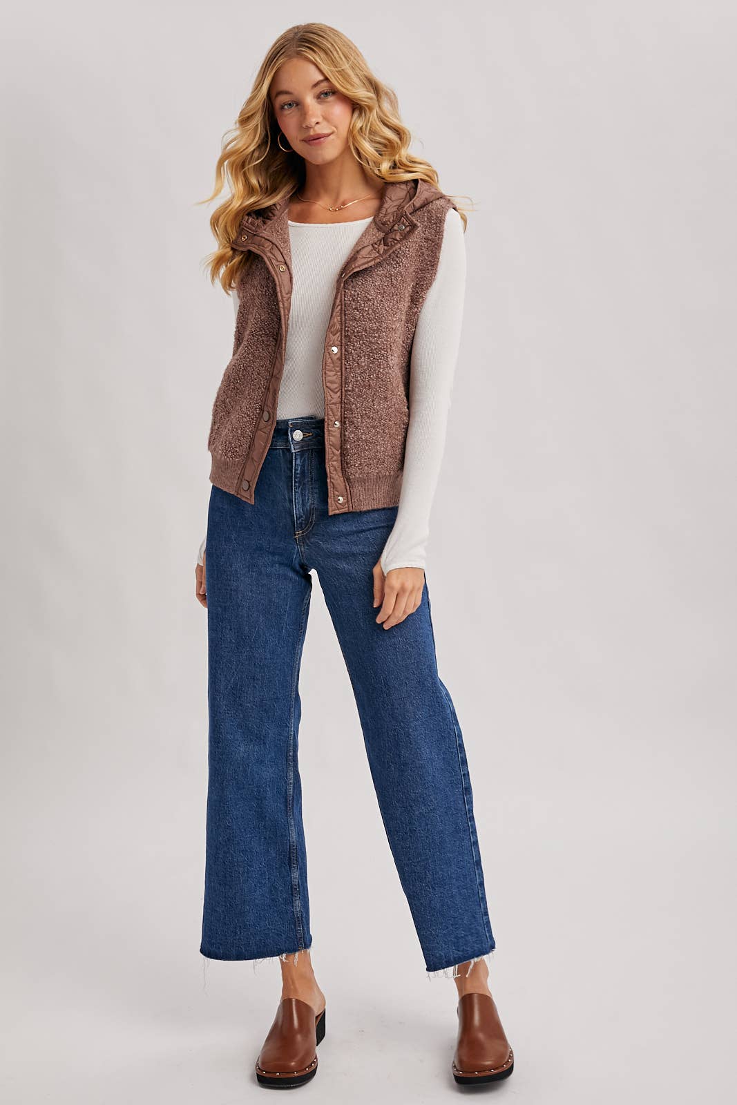 BUTTON DOWN SHERPA FLEECE QUILTED HOOD VEST