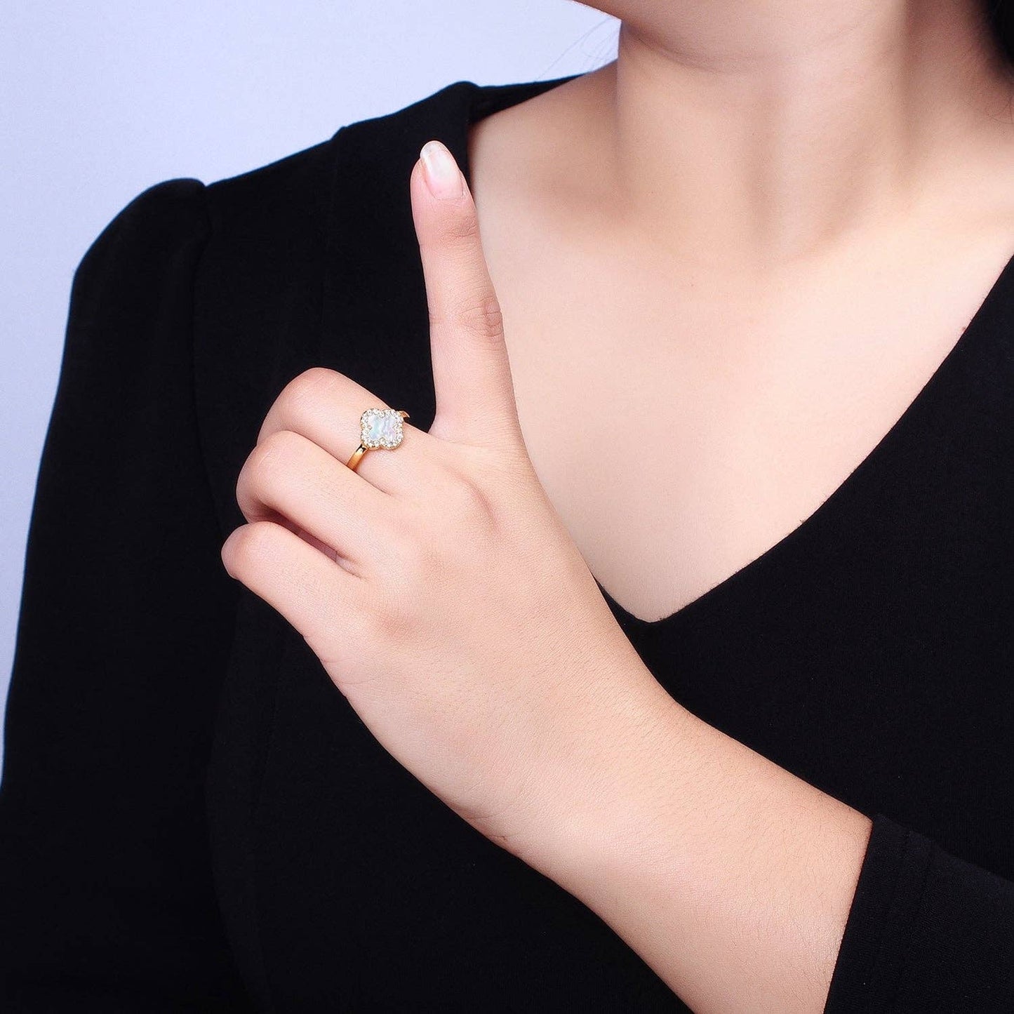 Dainty Shell Pearl Clover Ring